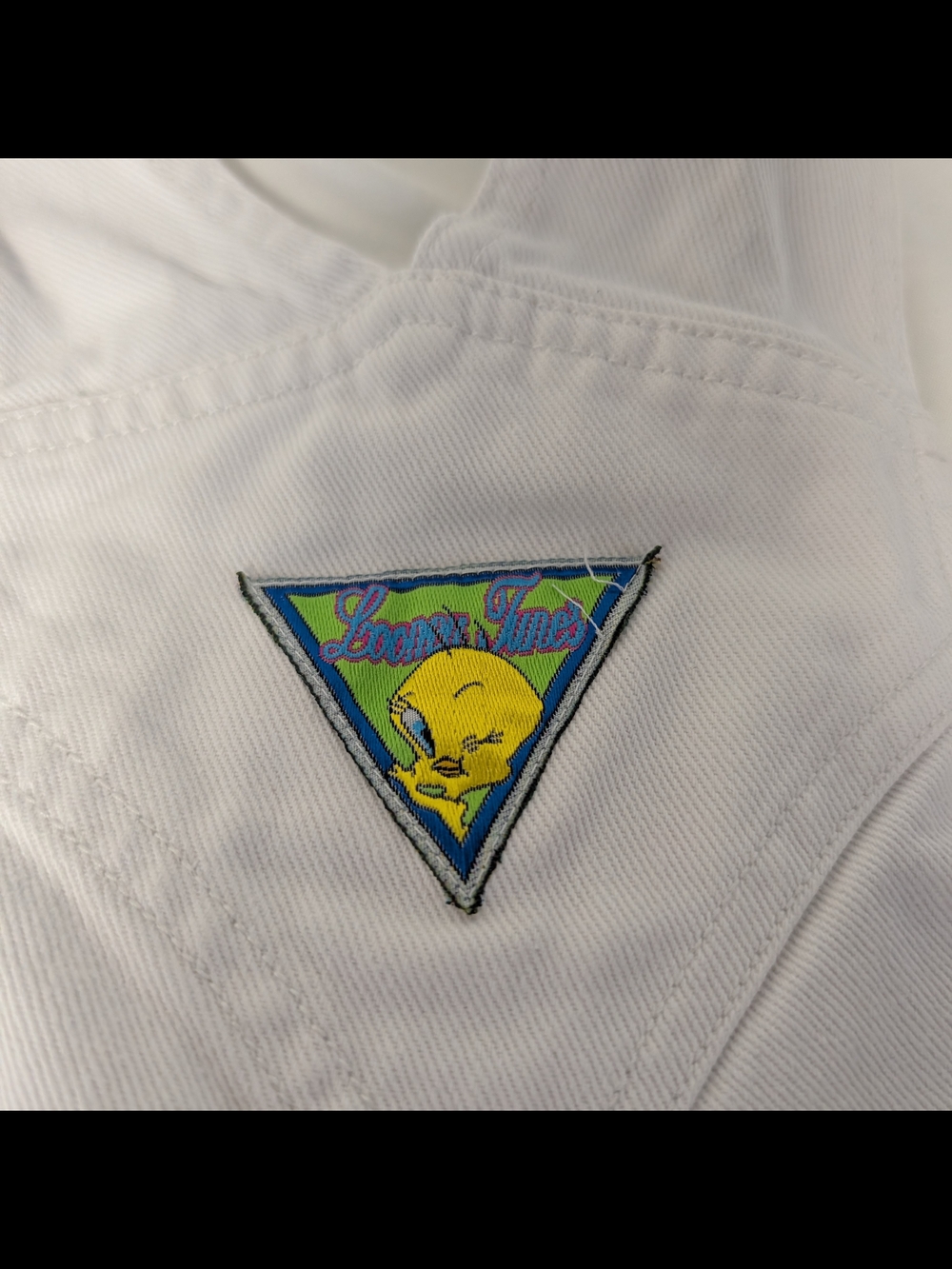 Y2K Girls Size 10 White Denim Overall Shorts With Embroidered Looney Tunes - Picture 6 of 7